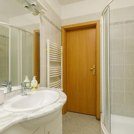 Apartment Karen By Interhome *